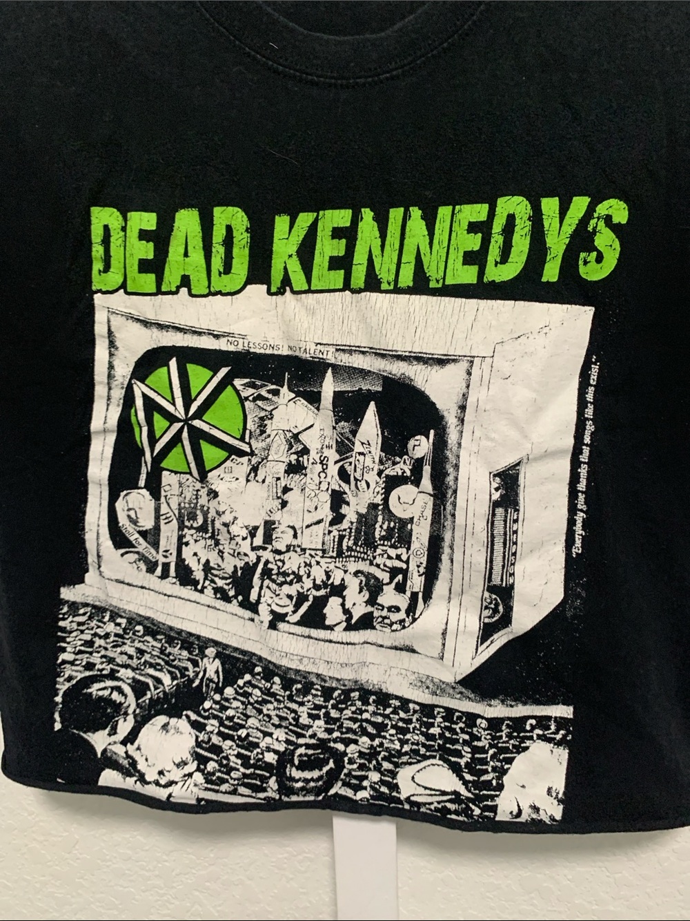 Dead Kennedys Movie Theater Graphic Black Cropped Short Sleeve Tee - Picture 2 of 5
